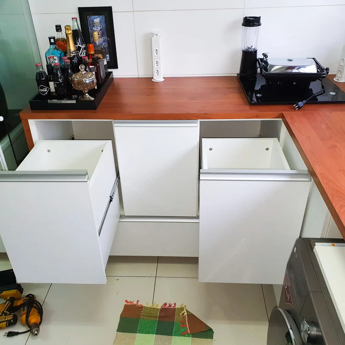 Foto de balcão planejado para cozinha