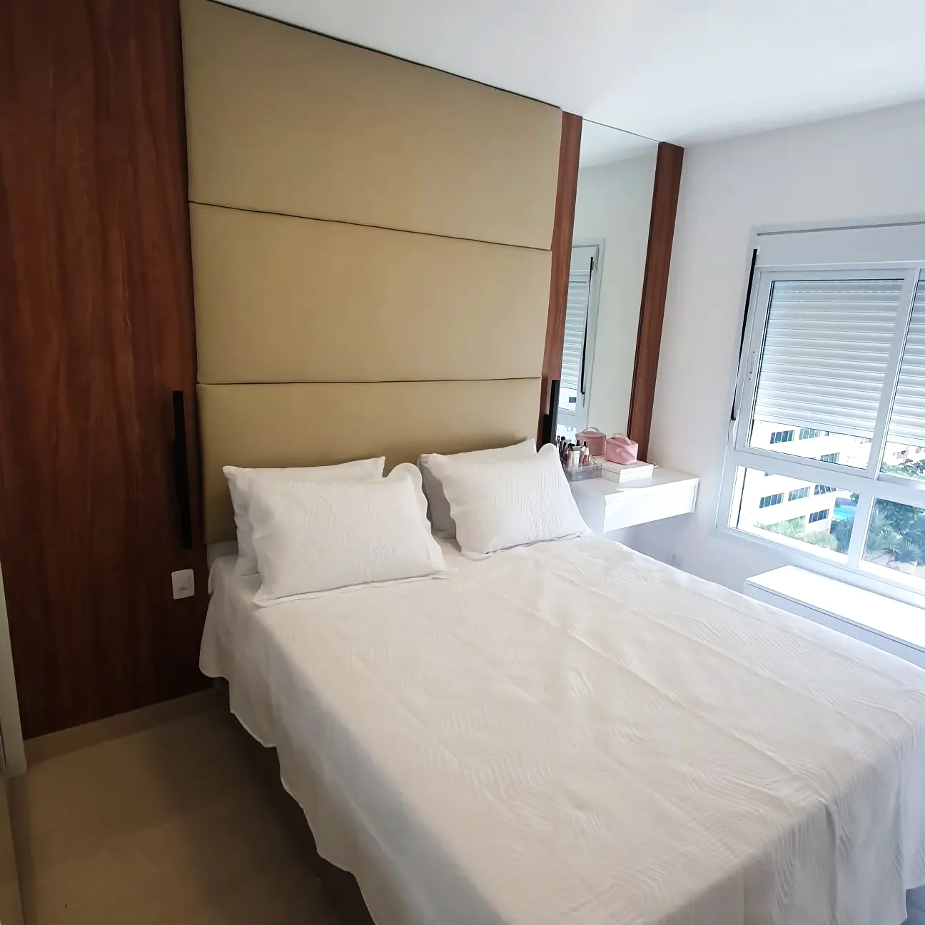 Foto de guarda-roupa de casal planejado