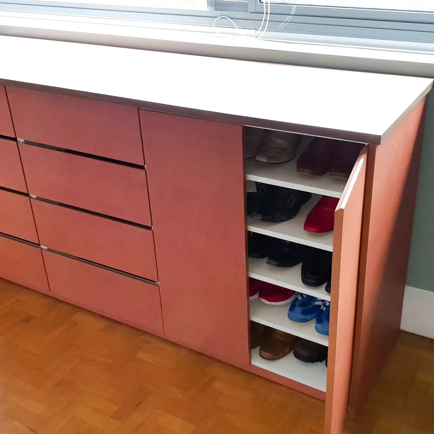 Foto de sapateira planejada